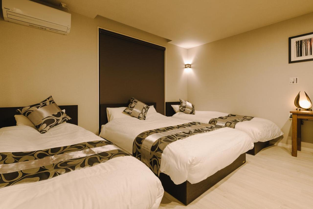 Grand Base Karatsu Ekiminami Aparthotel Exteriör bild