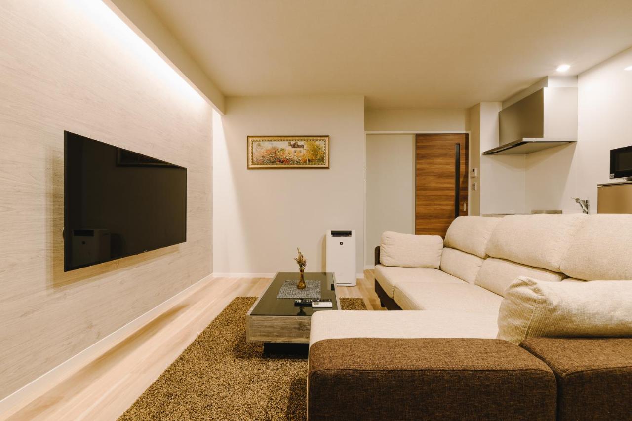 Grand Base Karatsu Ekiminami Aparthotel Exteriör bild