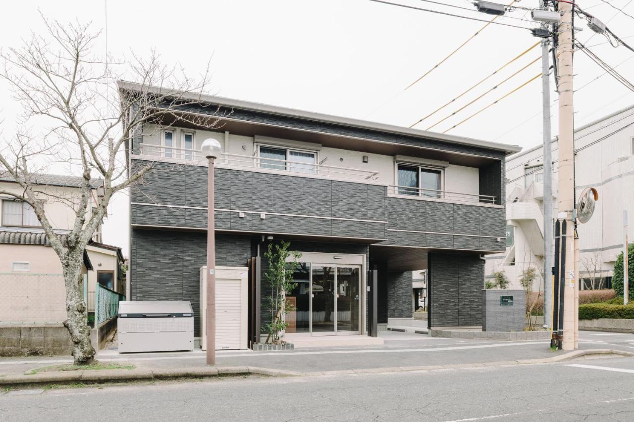 Grand Base Karatsu Ekiminami Aparthotel Exteriör bild